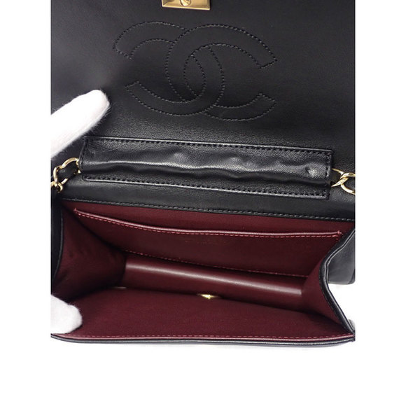 Chanel Mini Matelasse Chain Shoulder Bag Lambskin - Picture 3 of 9